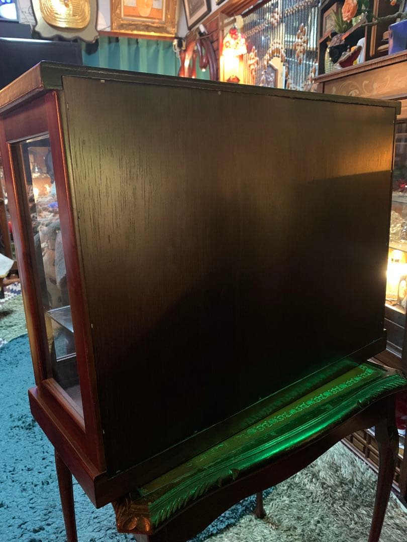 ガラスコレクションケース　飾り棚