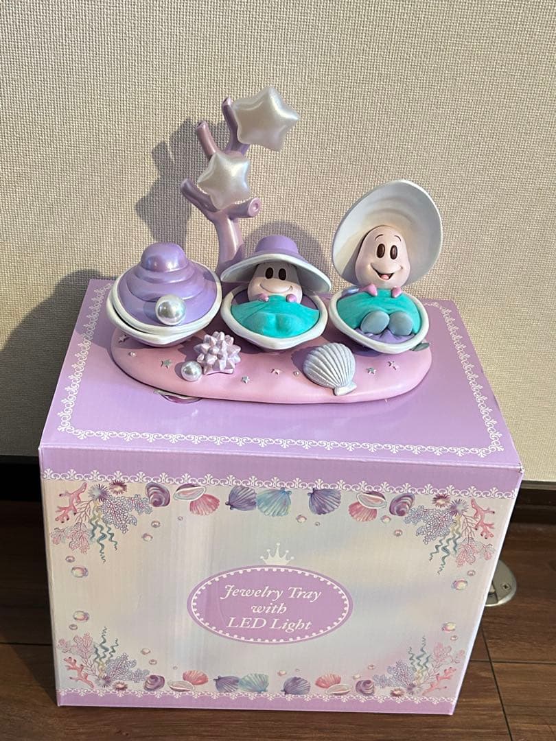 ヤングオイスター　LEDライト　アクセサリートレイ　ディズニーストア