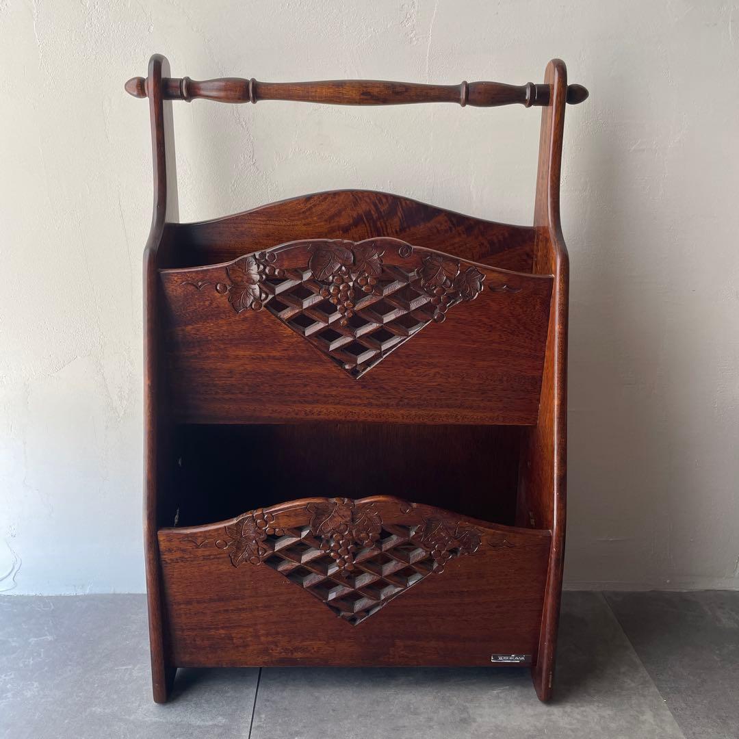 吉川　木製　彫刻　マガジンラック 薄型　スリム　ダークブラウン 2段