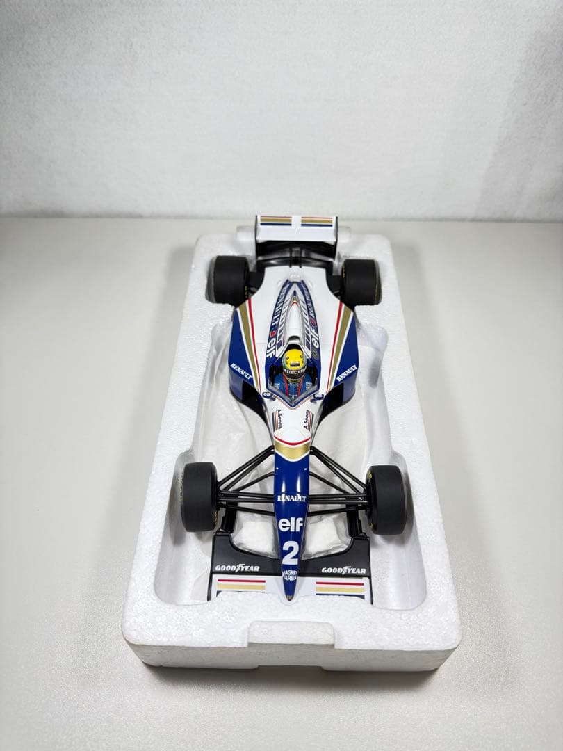 未使用　マクラーレン　アイルトンセナ　1994 FW16 1/18