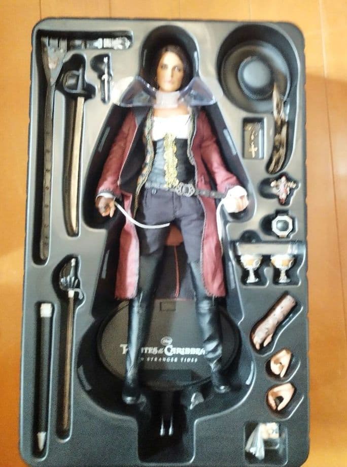 ホットトイズ パイレーツ・オブ・カリビアン アンジェリカ Angelica