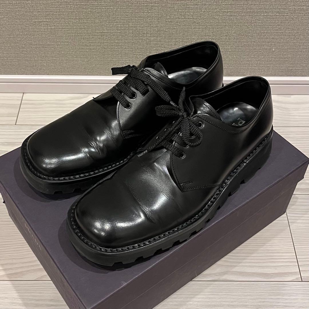 靴 PRADA / Square Toe Leather Derbies