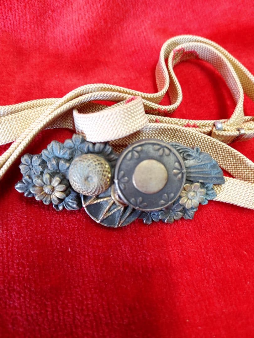 金工彫金　帯留　紐付