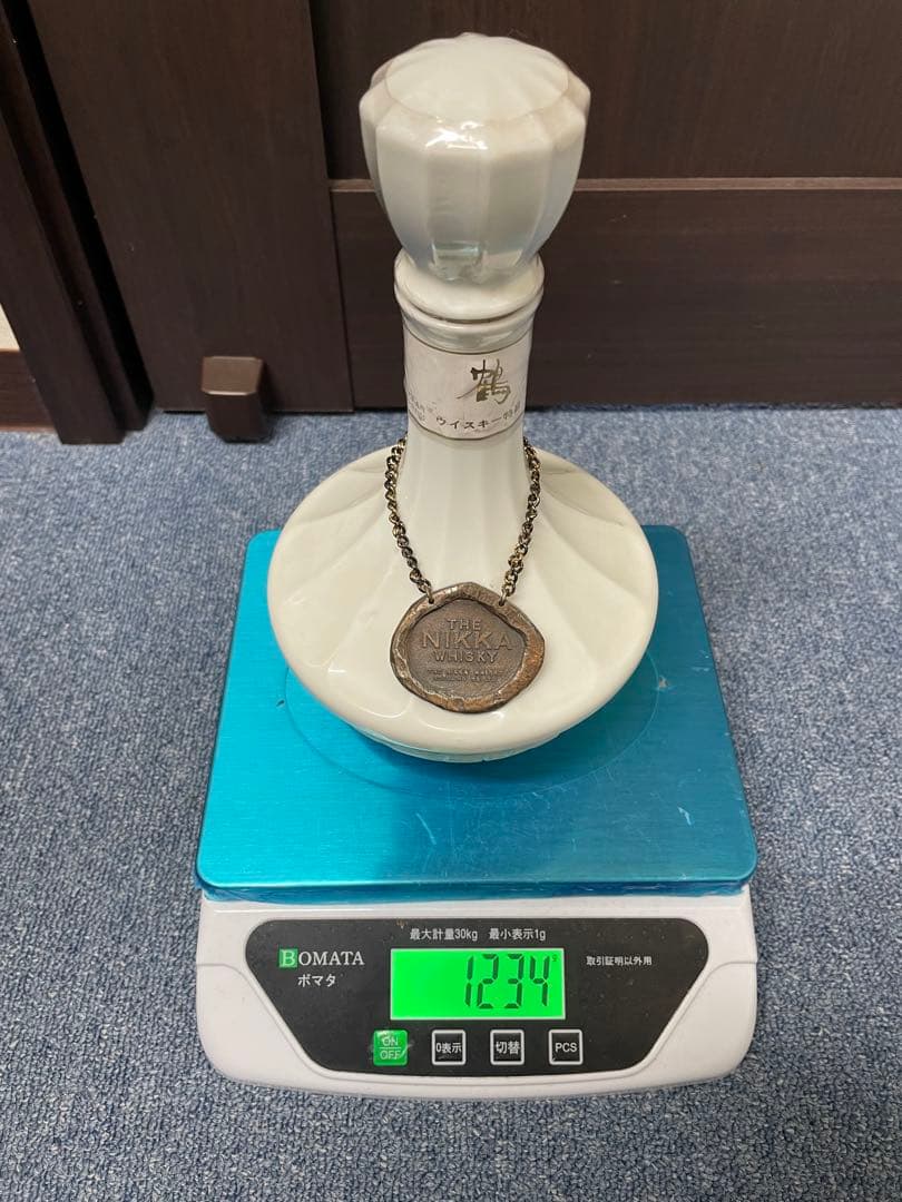 【未開栓品】ニッカウイスキー陶器製ウイスキーボトル　鶴　760ml　43%