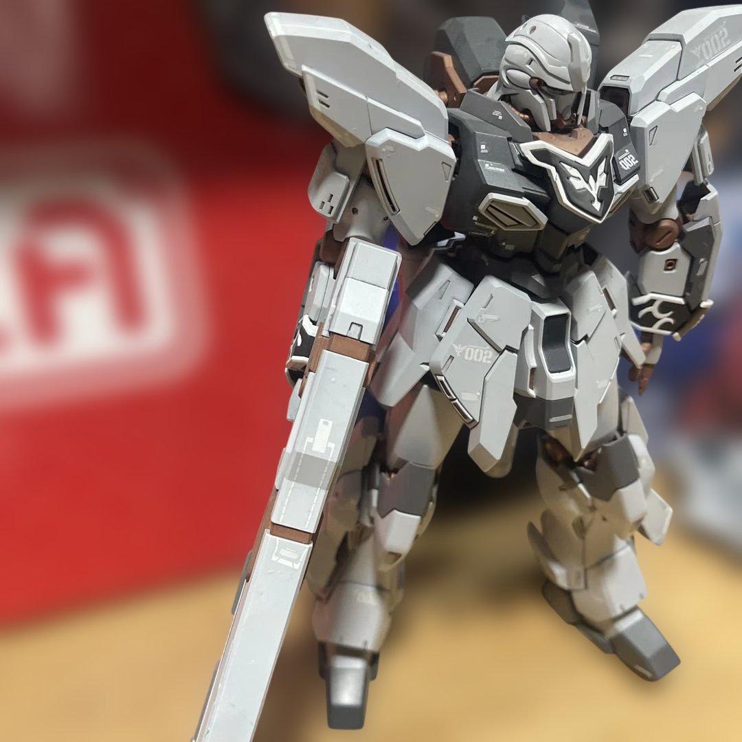 MGシナンジュスタイン 塗装済み完成品　プラモデル　ガンプラ