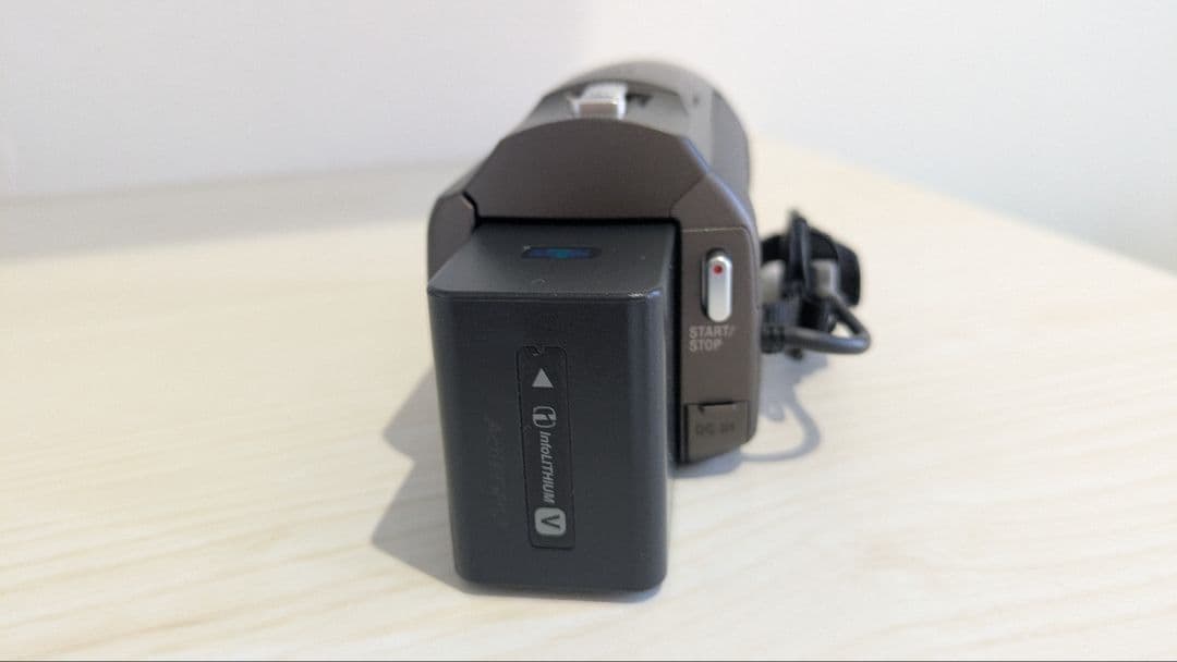 ビデオカメラ SONY HDR-CX680 美品　動作良好　64GB内蔵メモリ