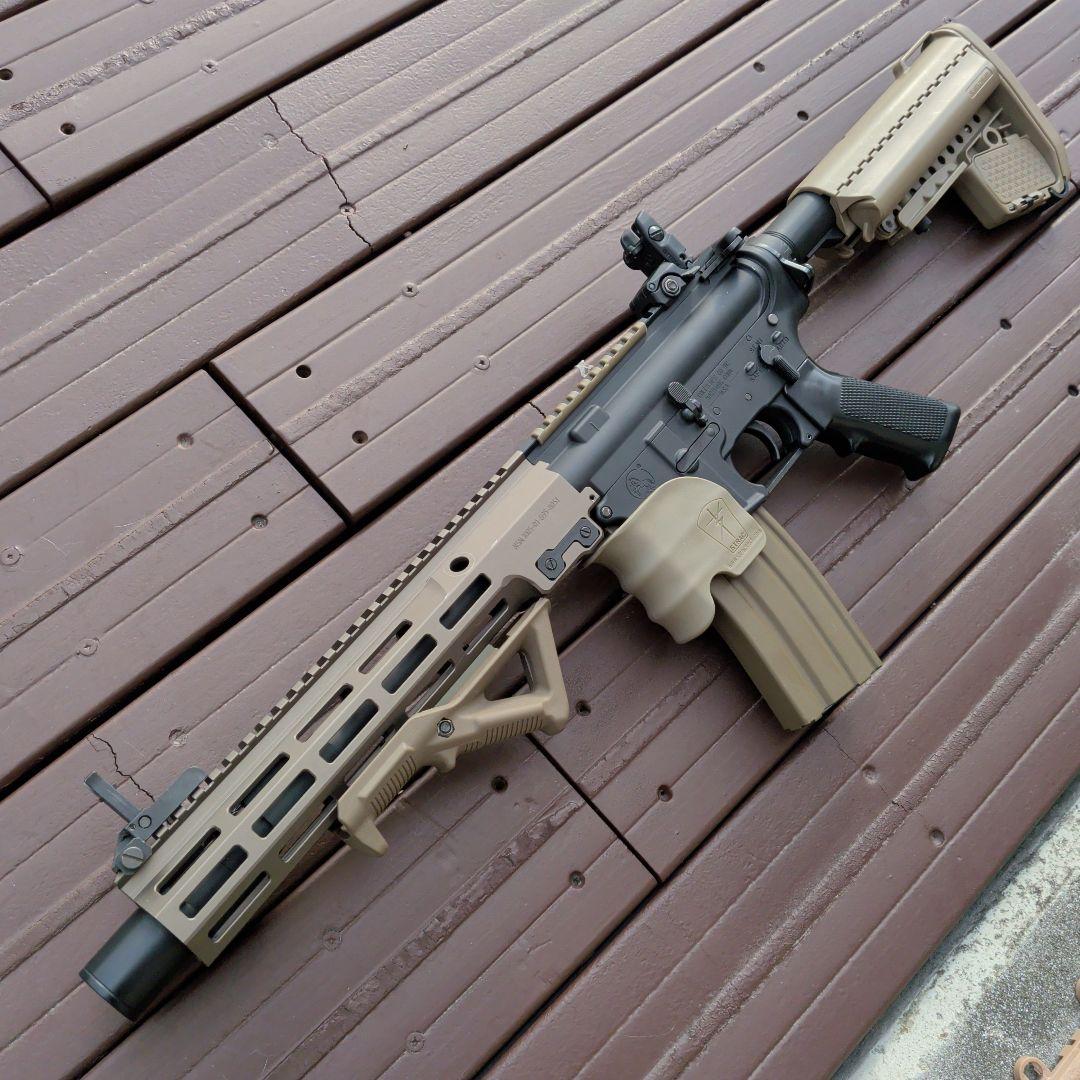 東京マルイ　次世代　M4 カスタム（URG−i）