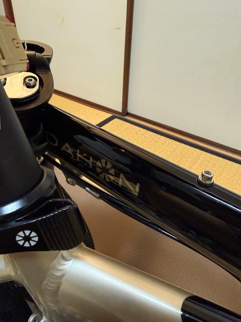 DAHON K1 折りたたみ自転車 シルバー・ブラック