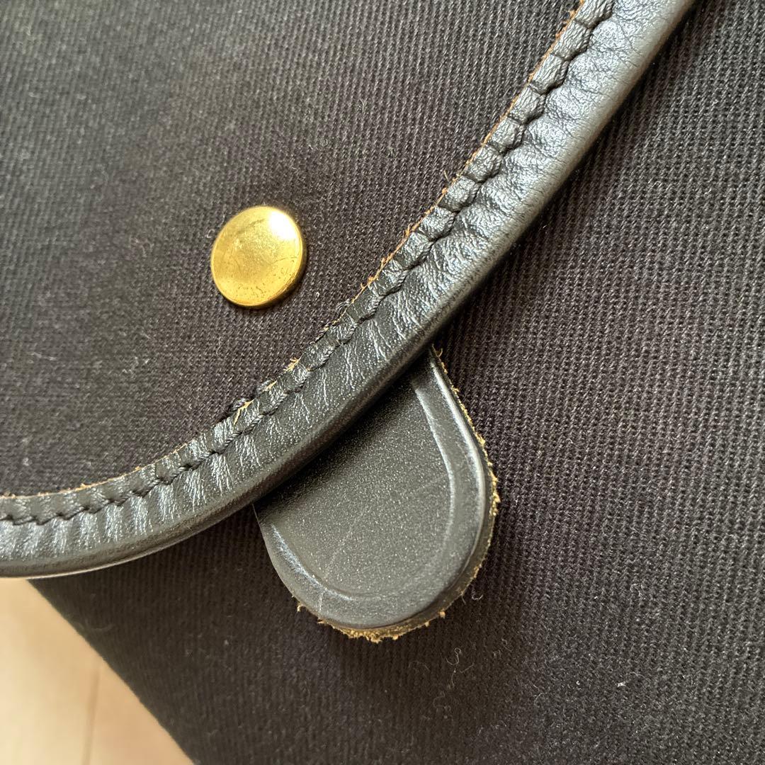 Brady ブレディ ショルダーバッグ ブラック キャンバス 英国製