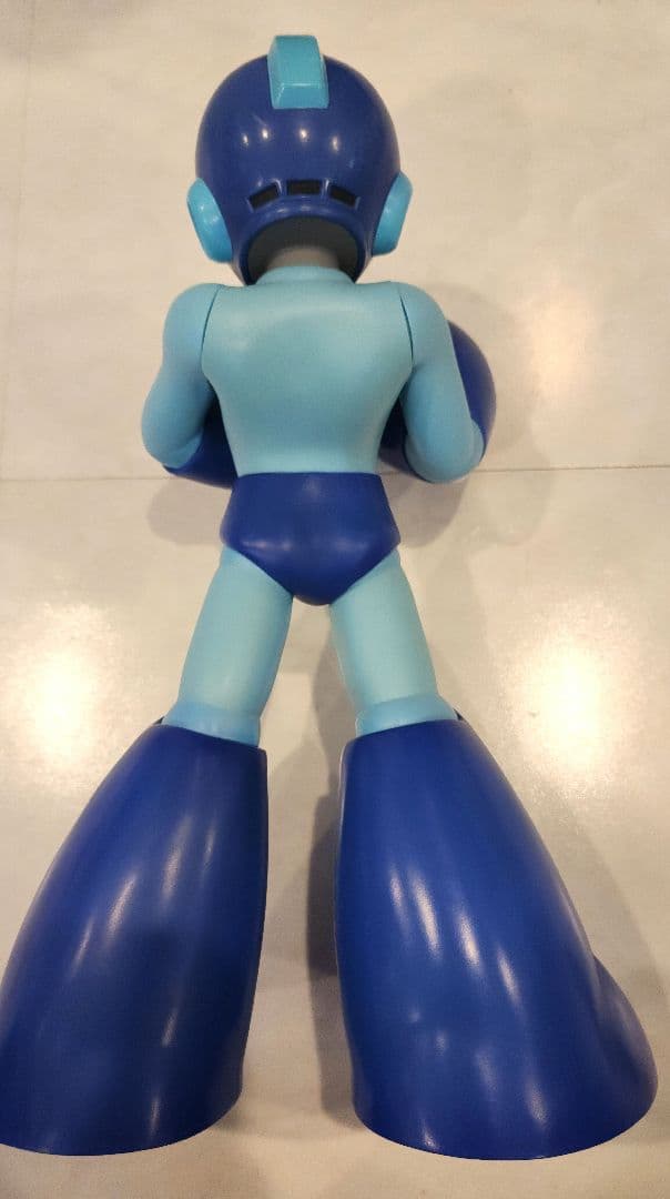 ロックマン フィギュア ギガンティックシリーズ