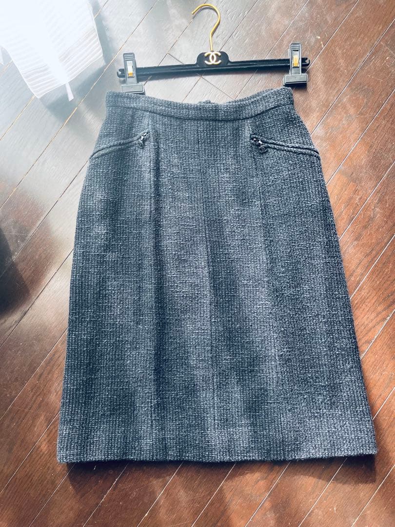 chanelシャネル02A 定番スカート　オリジナルハンガー付き