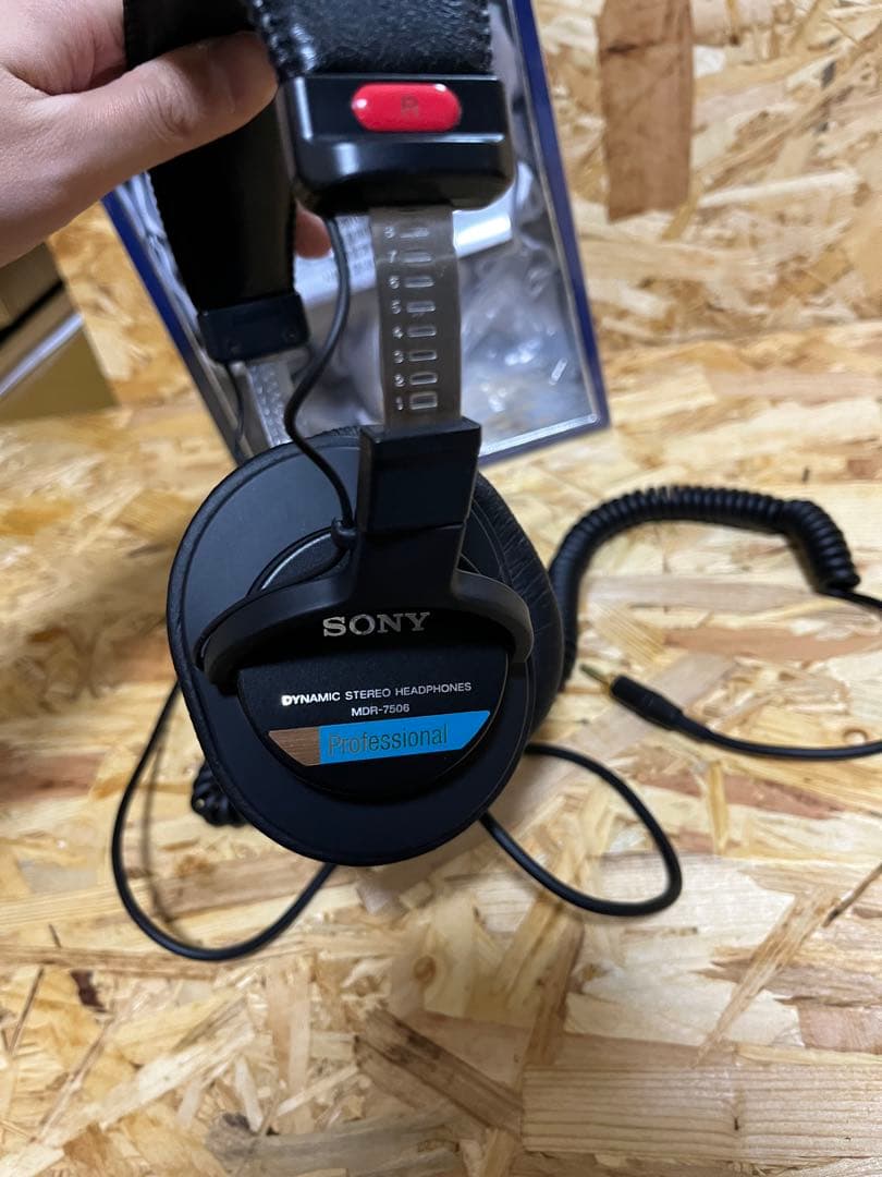 美品 SONY MDR-7506 Professional モニターヘッドホン