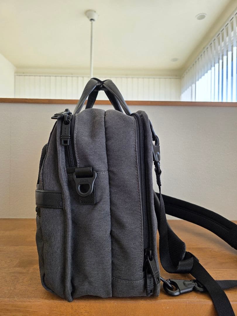 日本限定モデル　TUMI ALPHA2　3wayブリーフケース