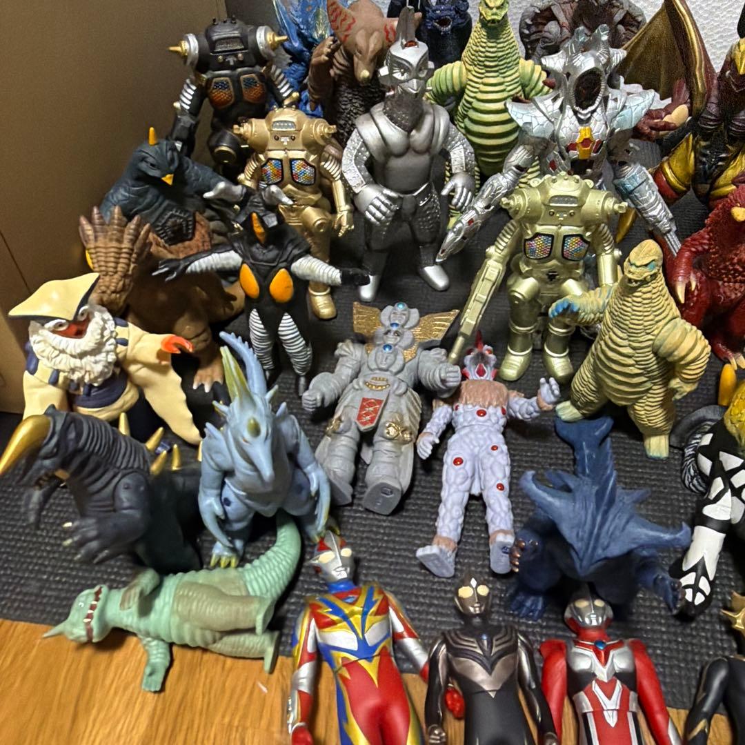ウルトラマン 怪獣 ソフビ 49体セット！