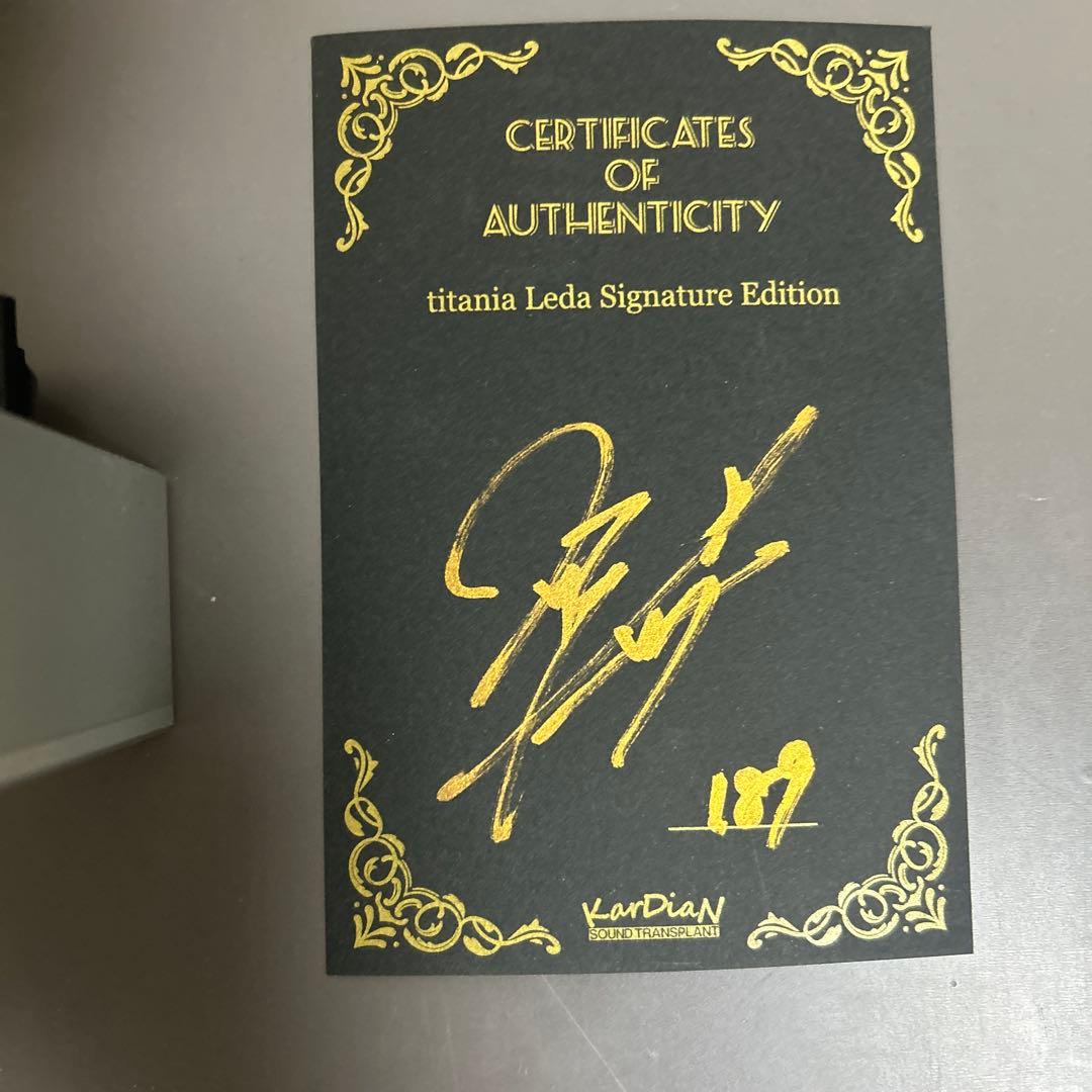 titania KARDIAN エフェクター　カージアン　Leda サイン付