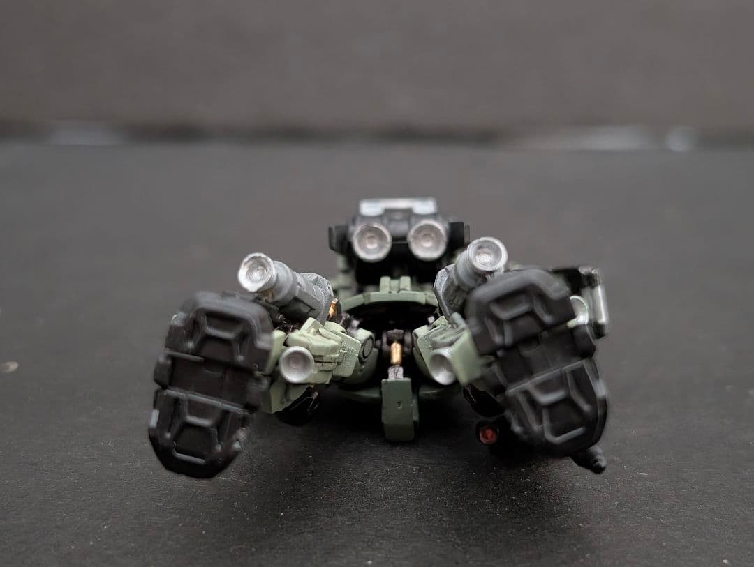 ガンダムアーティファクト 高機動型ザクII 量産型カラー 塗装 ガンプラ 完成品