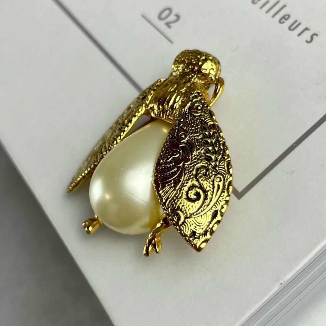 希少　Dior　ディオール 　蜂モチーフ　ビック　パール　ブローチ　ゴールド