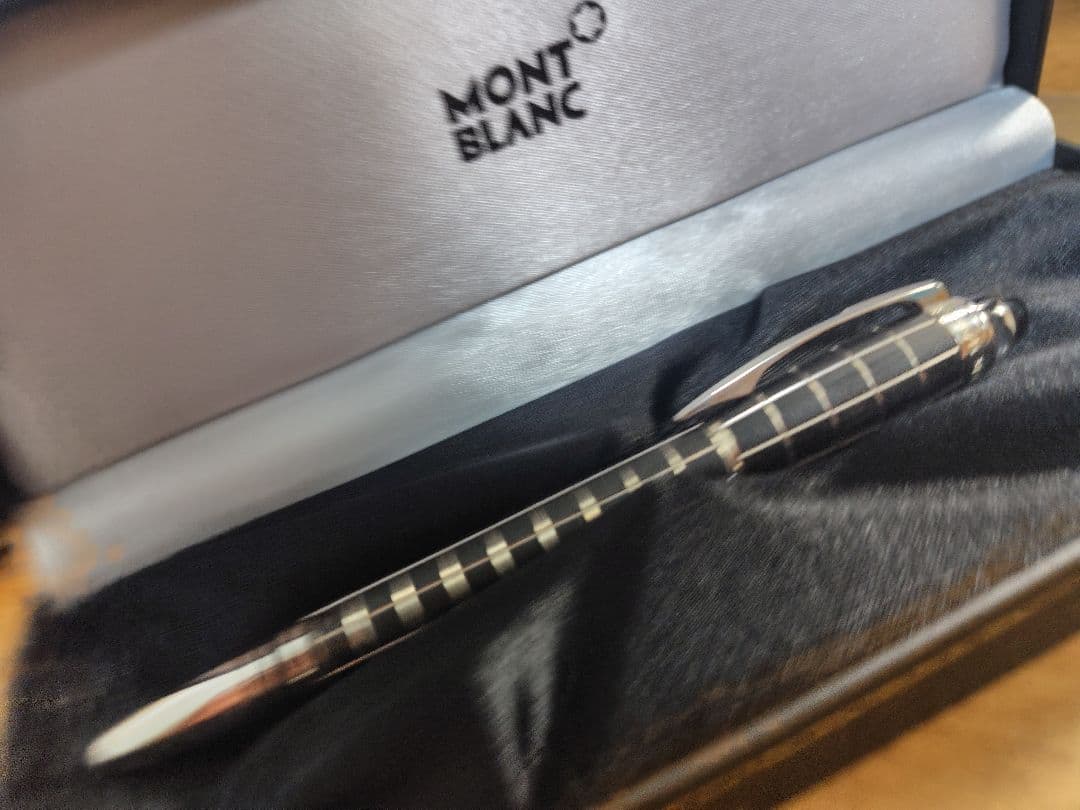 MONTBLANC 万年筆 スターウォーカー メタルラバー