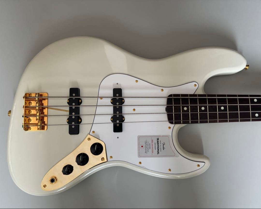 ベース Made in Japan Traditional 60s Jazz Bass