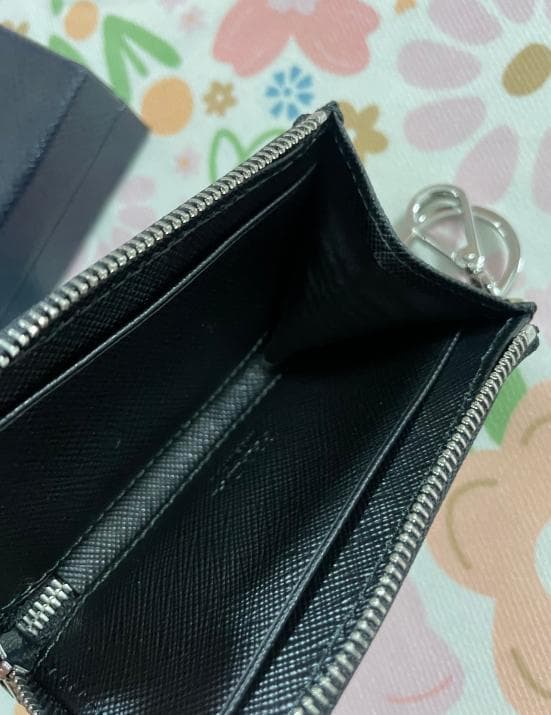 激安/ブラック プラダ　　ケース　キーホルダー 断捨離