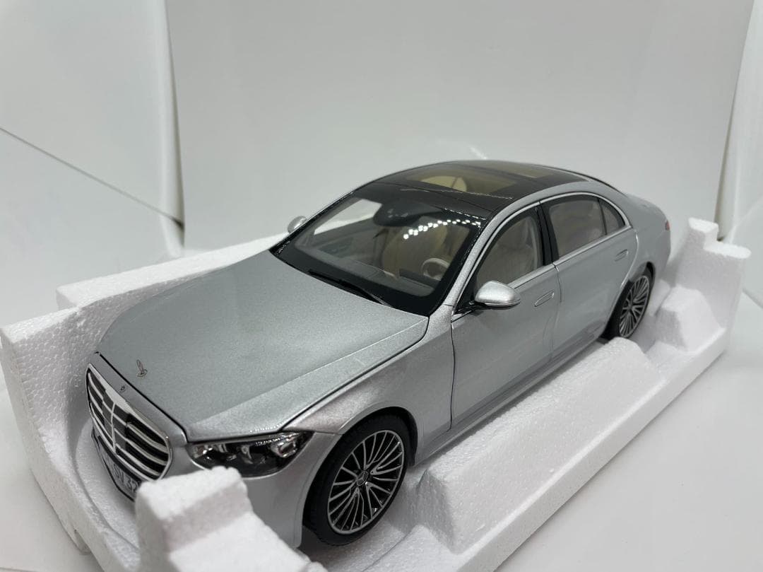 304-034 ノレブ 1/18 メルセデスベンツ S-Class AMG