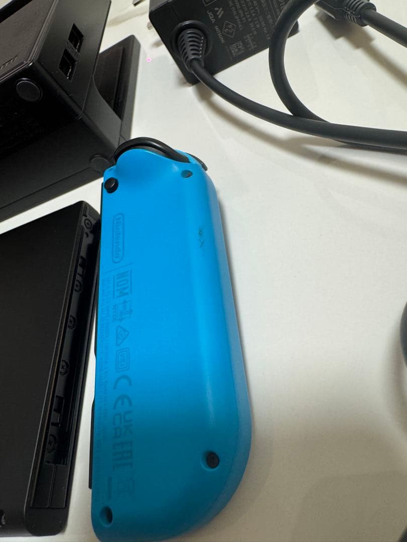 【箱無し特価】Nintendo Switch 本体 青赤 付属品傷あり