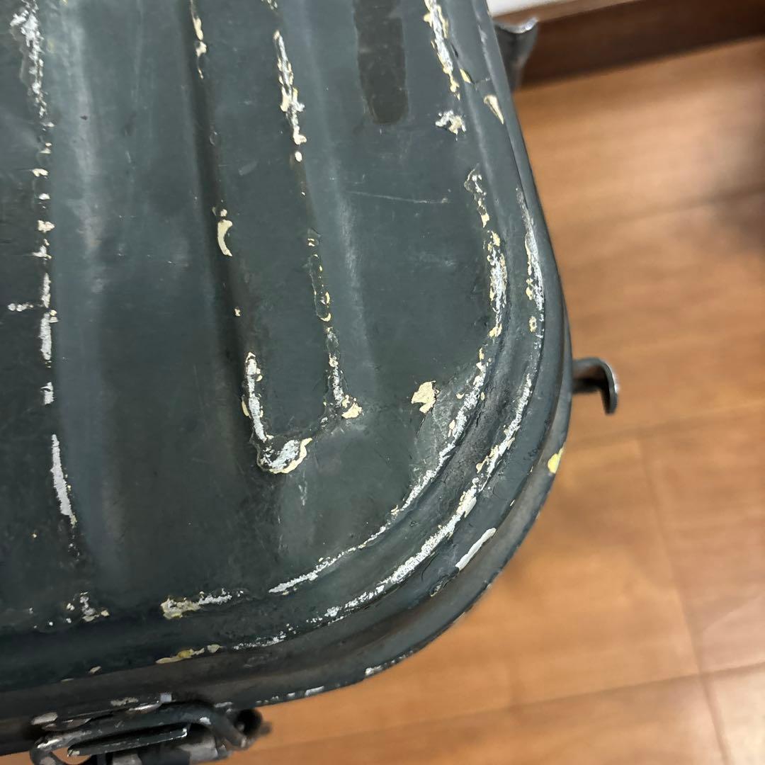 米軍　実物　フードコンテナ　破損箇所あり　送料無料