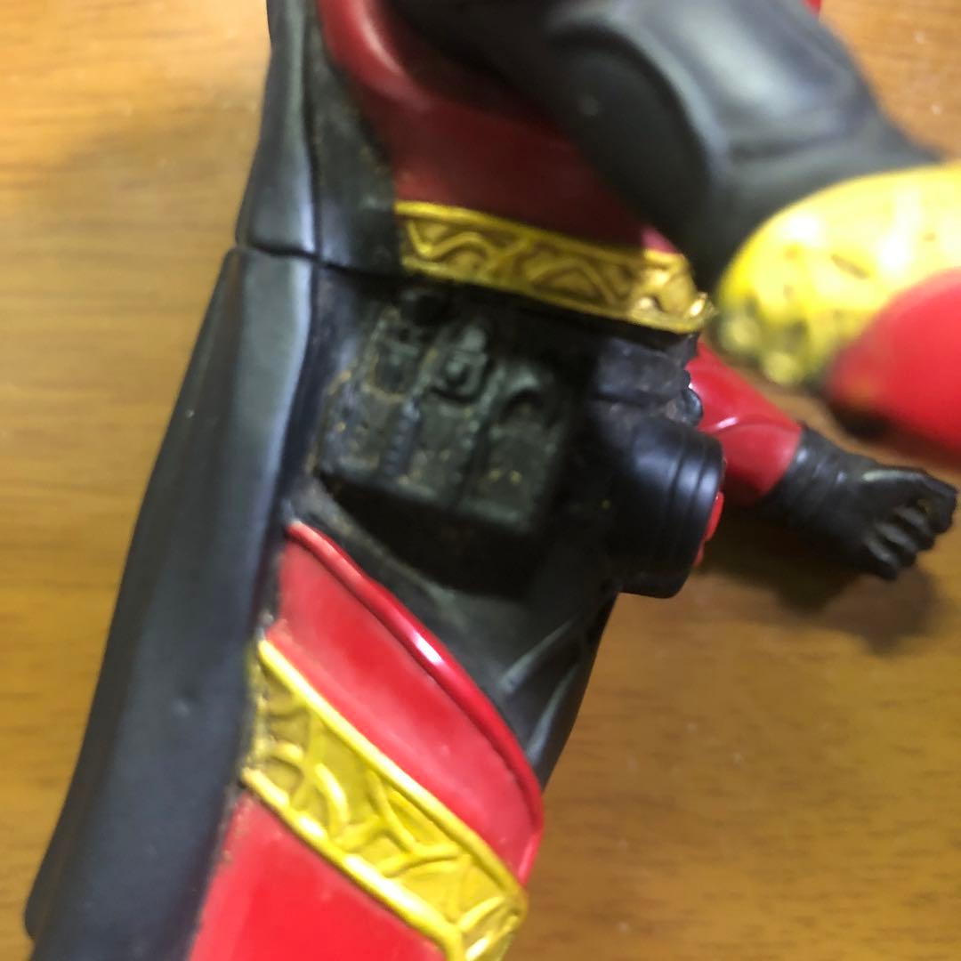 [貴重]仮面ライダーキバ　エンペラーフォーム　レッドバージョン　てれびくん