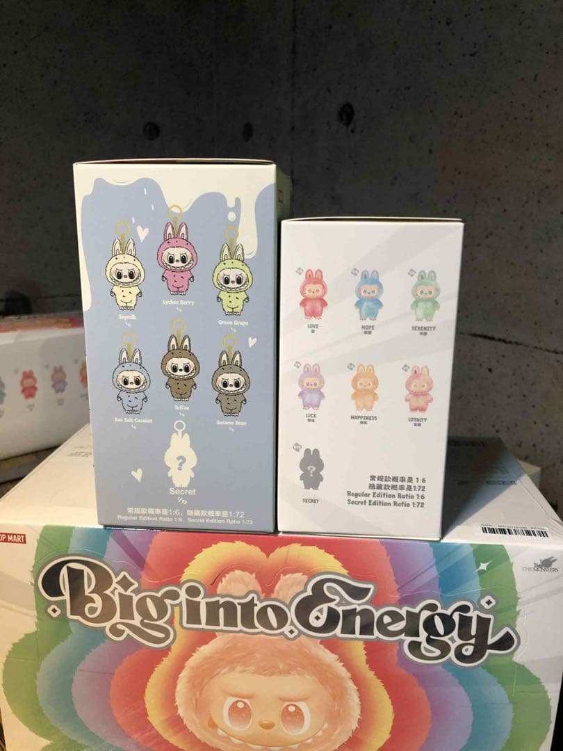 正規品　LABUBU らぶぶ　未開封　ぬいぐるみ　2ピース