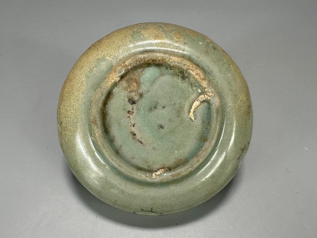 韓国　高麗　青磁　象嵌花卉文碗　鉢　朝鮮半島美術