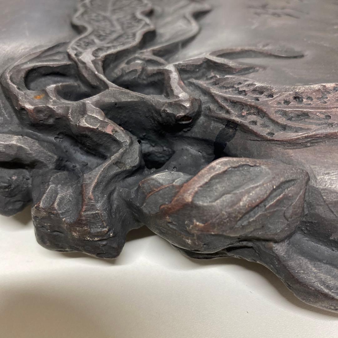 古い硯、彫刻あり