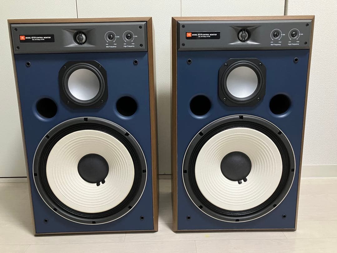 JBL4319 スピーカーペア 美品 1台目