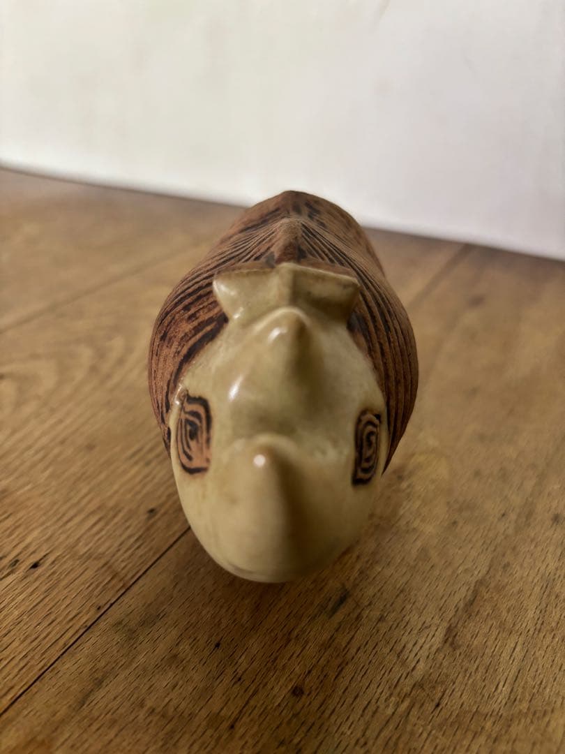 Lisa Larson リサラーソン サイ Menageriシリーズ