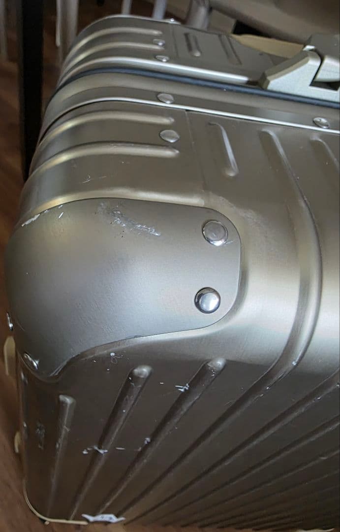 RIMOWA 機内用キャリーケース