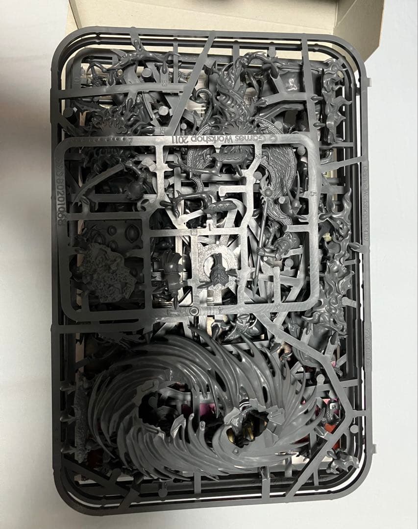 ウォーハンマー:ディサイプル・オヴ・ティーンチ：スリックスの妖術団