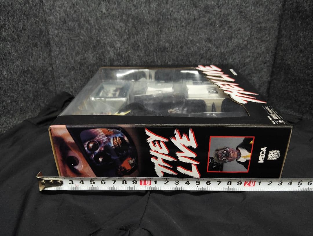 NECA 社•豆魚雷[They Live ALIEN 2 PACK]新品未開封!