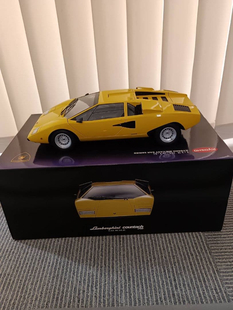 ランボルギーニ　カウンタックLP400