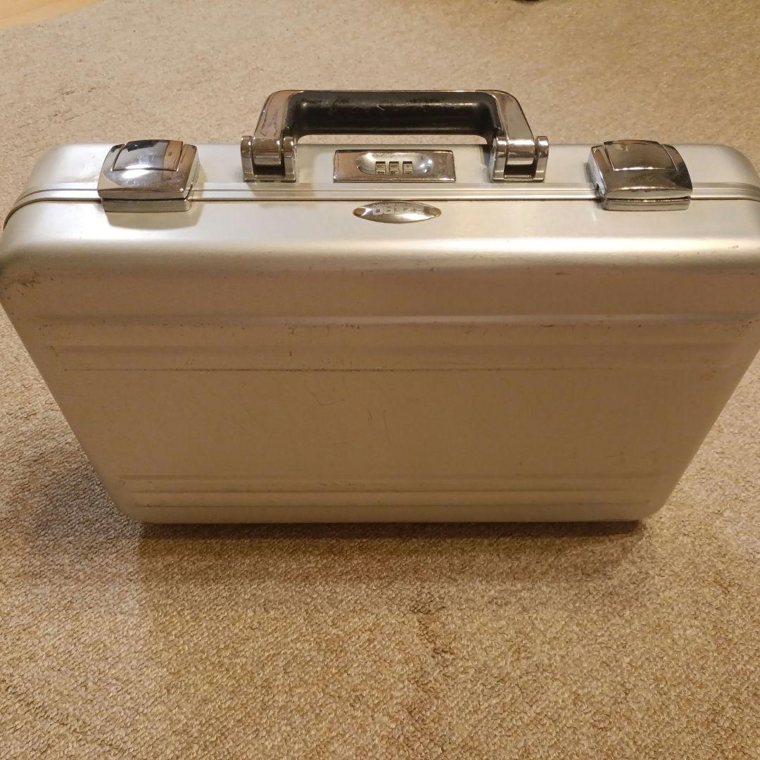 ZEROHALLI ゼロハリバートン アタッシュケース