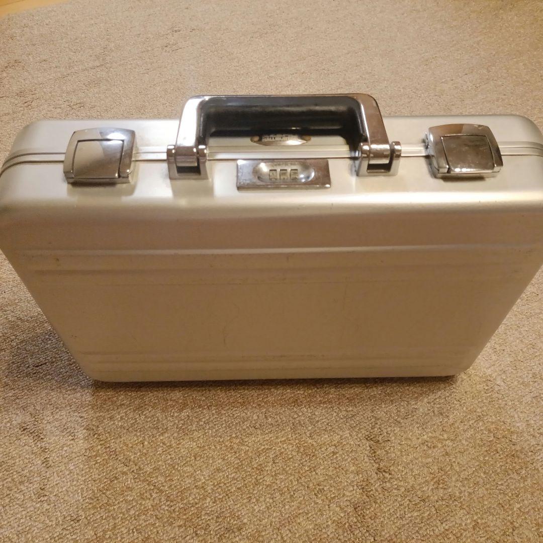 ZEROHALLI ゼロハリバートン アタッシュケース