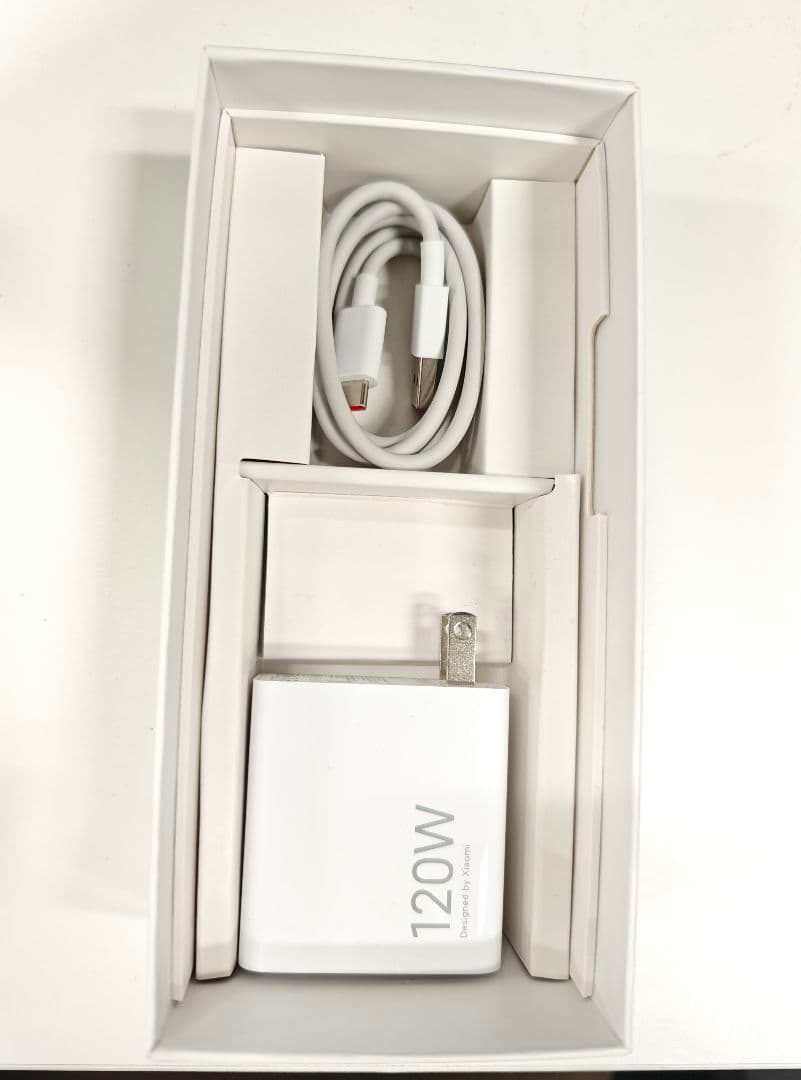 【ともやまる】Xiaomi 12T Pro 8+128 ブルー＆ブラック