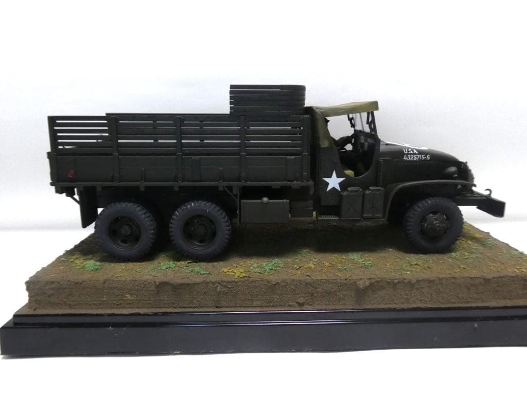 タミヤ 1/35 アメリカ 2 1/2トン 6×6 カーゴトラック 完成品