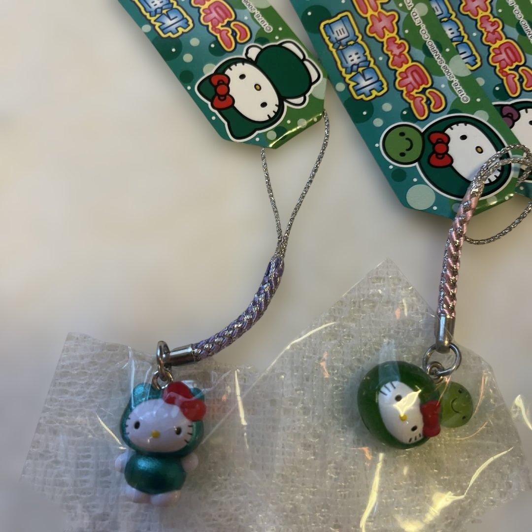 ご当地キティストラップ