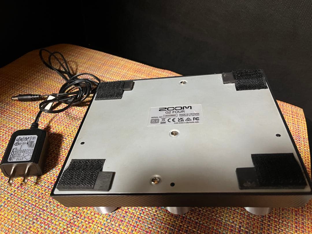 ZOOM G2 FOUR スイッチハット付き