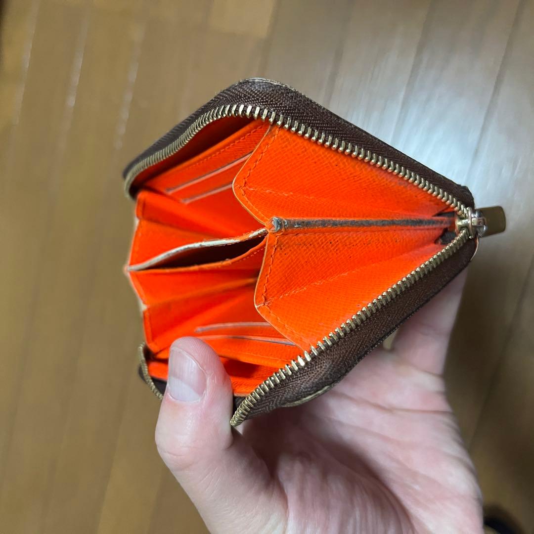 ルイヴィトン ジッピー パース ケース モノグラム グラフィティ