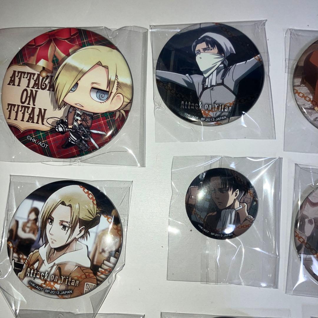 進撃の巨人 缶バッジ 中古
