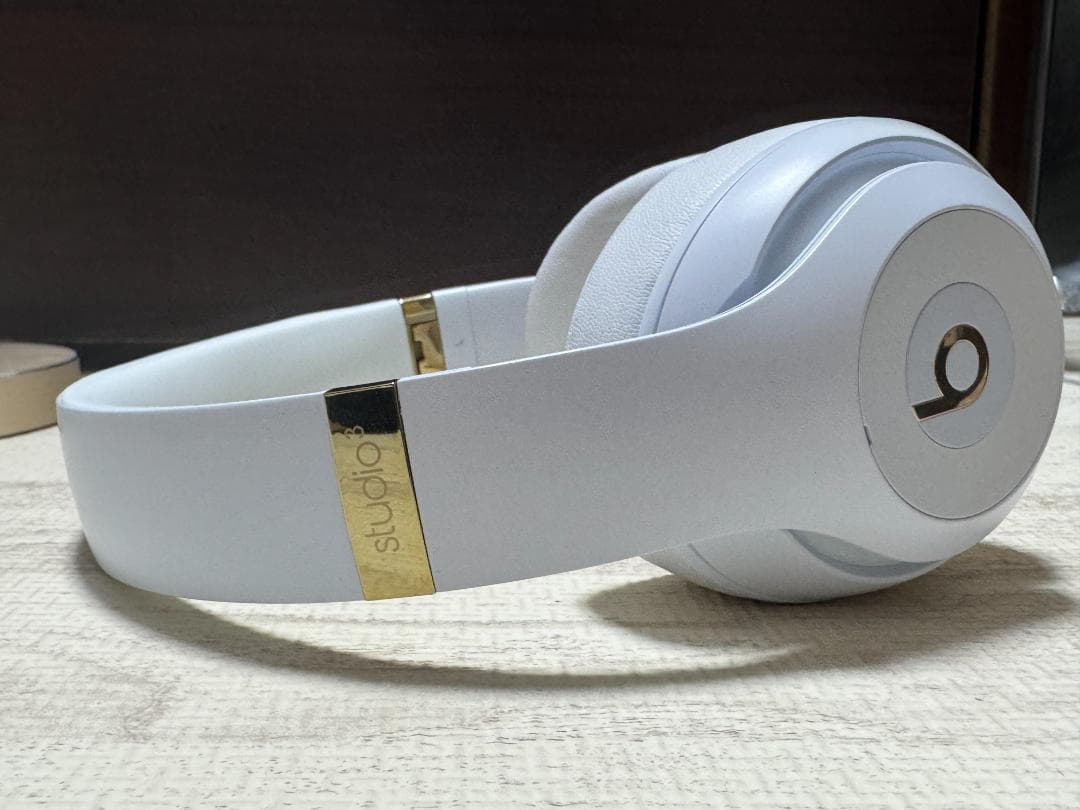 フェブリン Beats studio3 Wireless ホワイト