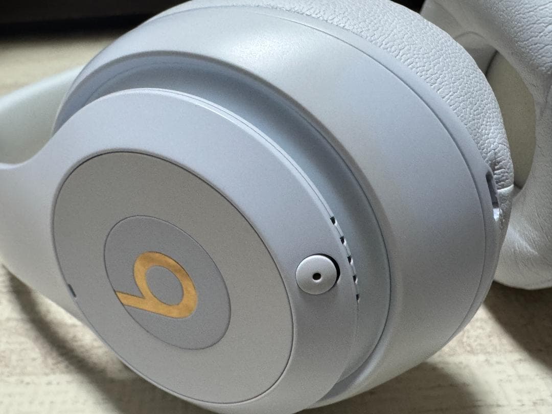 フェブリン Beats studio3 Wireless ホワイト