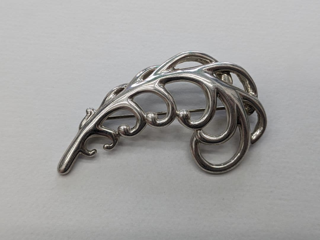 ティファニー パロマピカソ フェザーモチーフ ブローチ シルバー925