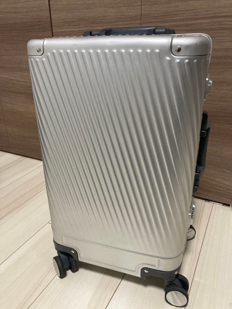 エース トーキョーレーベル スーツケース S アルゴナム32L アルミニウム