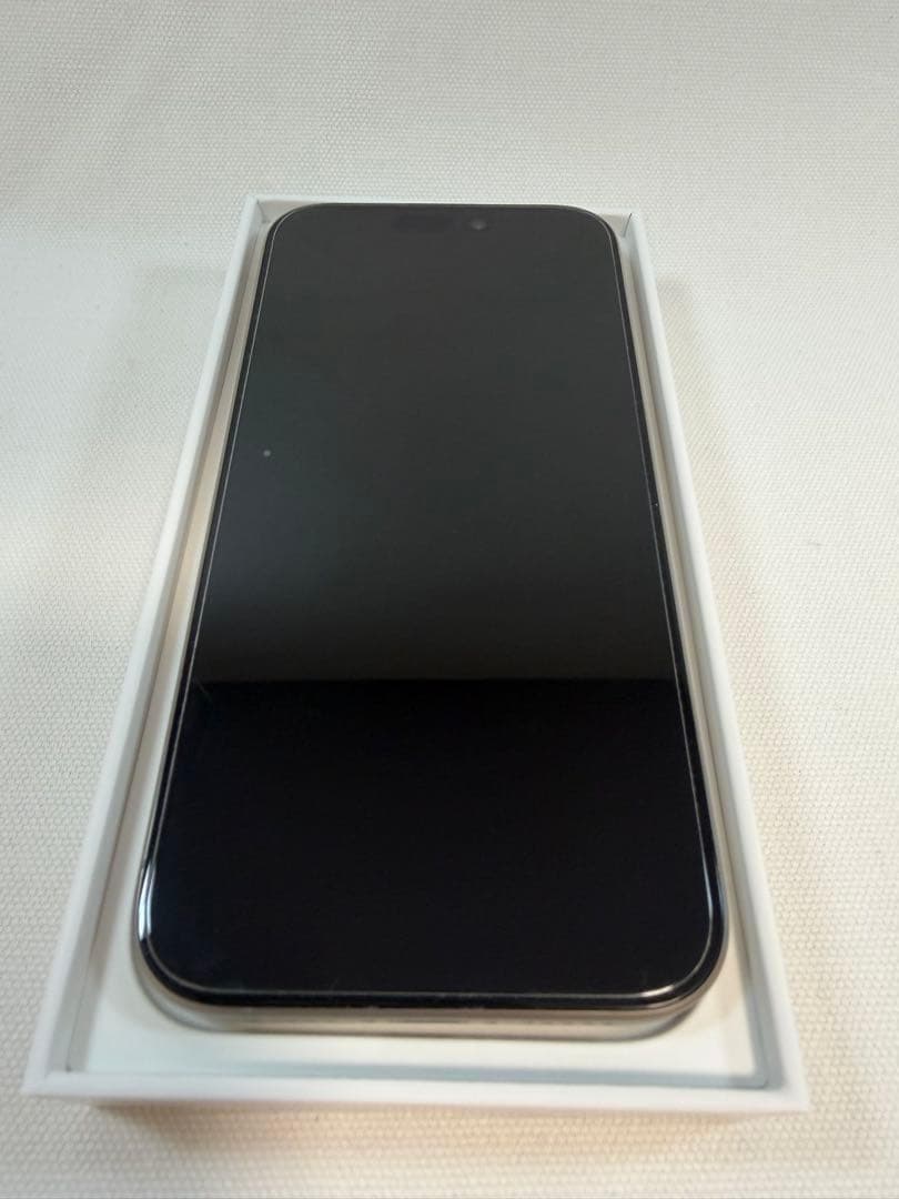 iPhone 15 Pro ブラックチタニウム 512GB SIMフリー